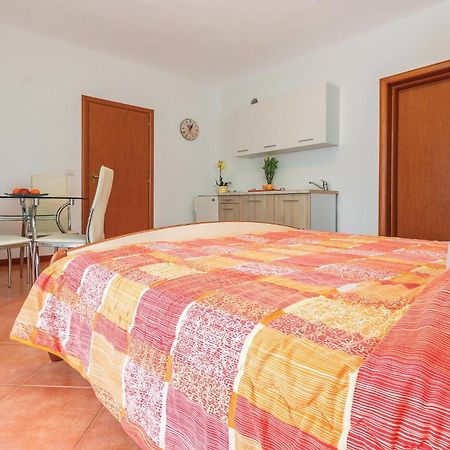 Gorgeous Apartment In Fazana With Wifi Esterno foto