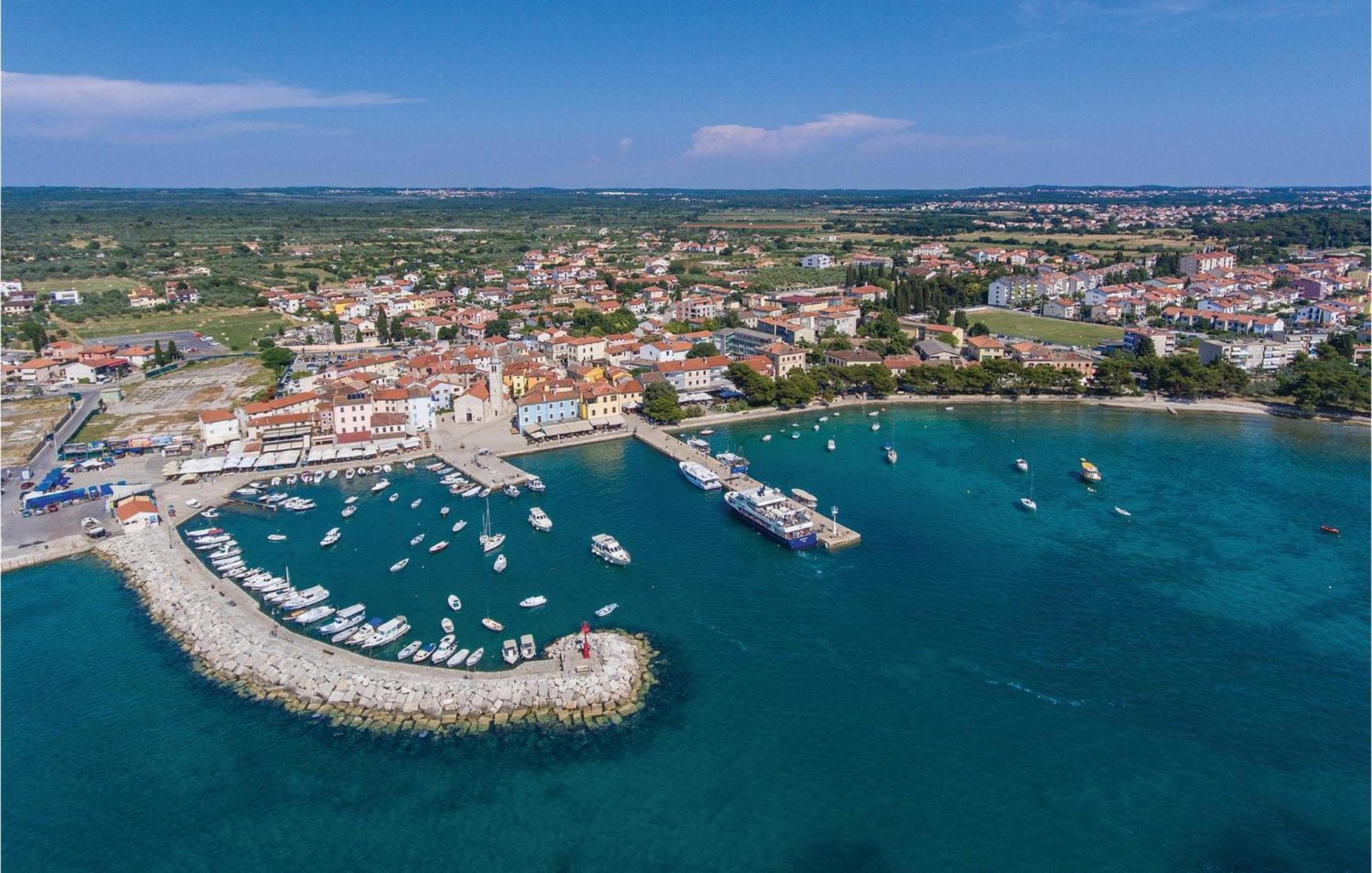Gorgeous Apartment In Fazana With Wifi Esterno foto